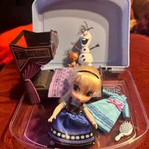Elsa Disney Animators Playset with Accessories